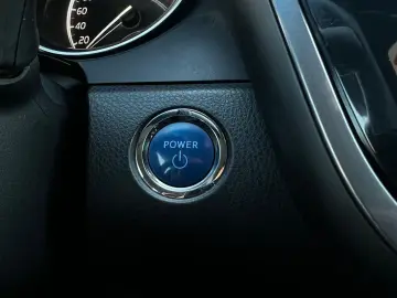 Toyota Camry Gen-Viii-2017