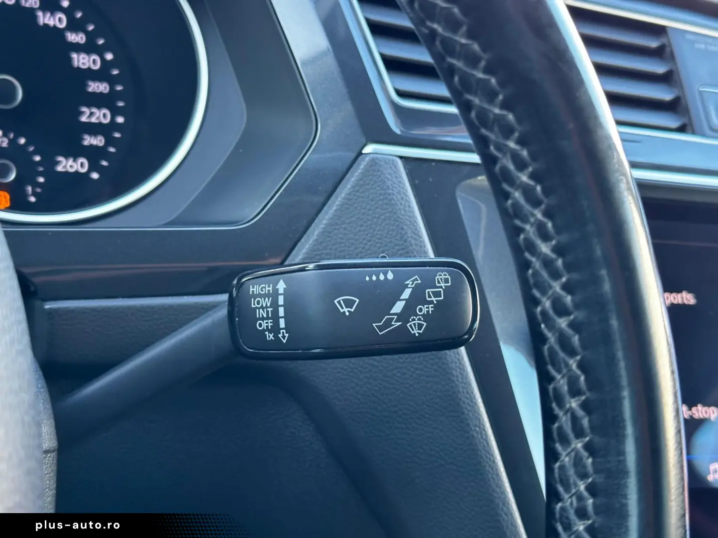 Volkswagen Tiguan Gen-Ii-2016