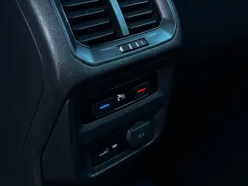 Volkswagen Tiguan Gen-Ii-2016