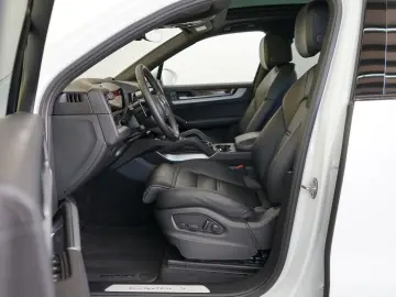 PORSCHE Cayenne S E-Hybrid SportDesign HD PDCC Mega-Spec