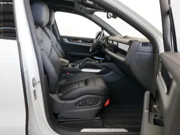 PORSCHE Cayenne S E-Hybrid SportDesign HD PDCC Mega-Spec