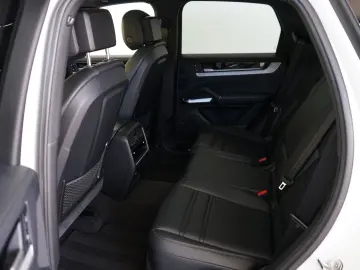 PORSCHE Cayenne S E-Hybrid SportDesign HD PDCC Mega-Spec