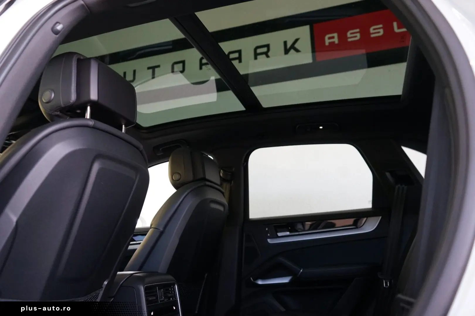 PORSCHE Cayenne S E-Hybrid SportDesign HD PDCC Mega-Spec