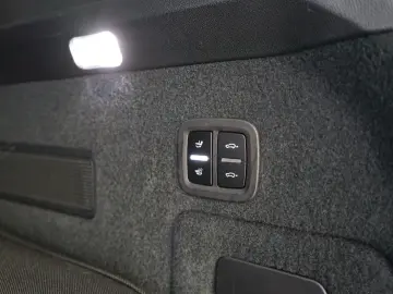 PORSCHE Cayenne S E-Hybrid SportDesign HD PDCC Mega-Spec