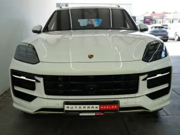 PORSCHE Cayenne S E-Hybrid SportDesign HD PDCC Mega-Spec