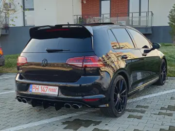 Volkswagen Golf 7 R
