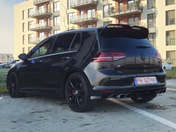 Volkswagen Golf 7 R