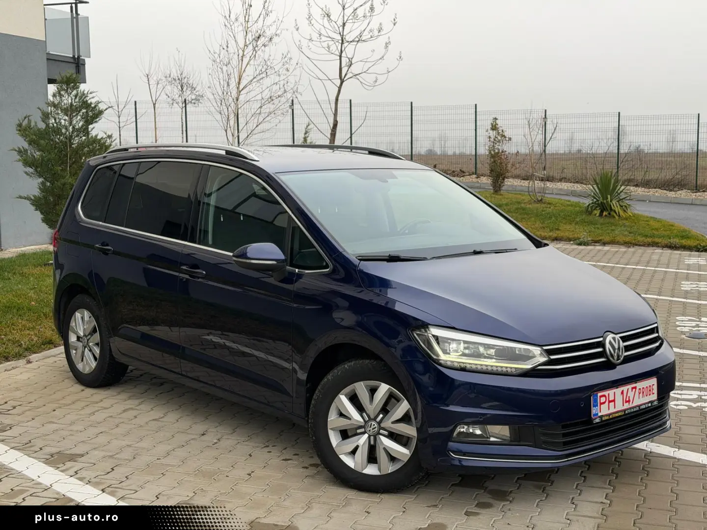 Volkswagen Touran 2016 1.6TDI Highline 7 locuri