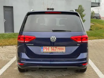 Volkswagen Touran 2016 1.6TDI Highline 7 locuri