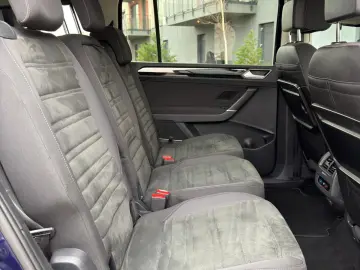 Volkswagen Touran 2016 1.6TDI Highline 7 locuri