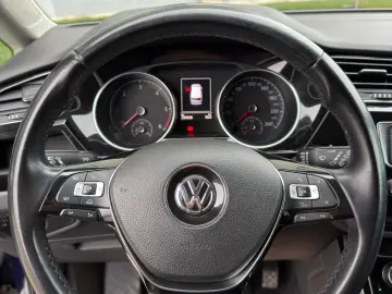 Volkswagen Touran 2016 1.6TDI Highline 7 locuri