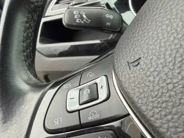 Volkswagen Touran 2016 1.6TDI Highline 7 locuri