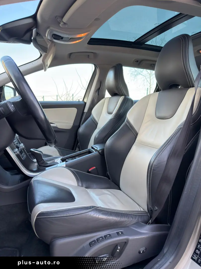 Volvo XC60 2.0 D4 Ocean Race Automat