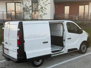Opel Vivaro 2017 L1H1 TVA deductibil