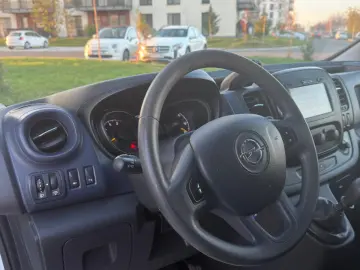 Opel Vivaro 2017 L1H1 TVA deductibil