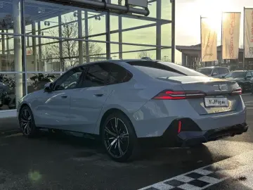 BMW 550e xDr.M Sport ACC SurView HUD Bow Wil.AHK 20