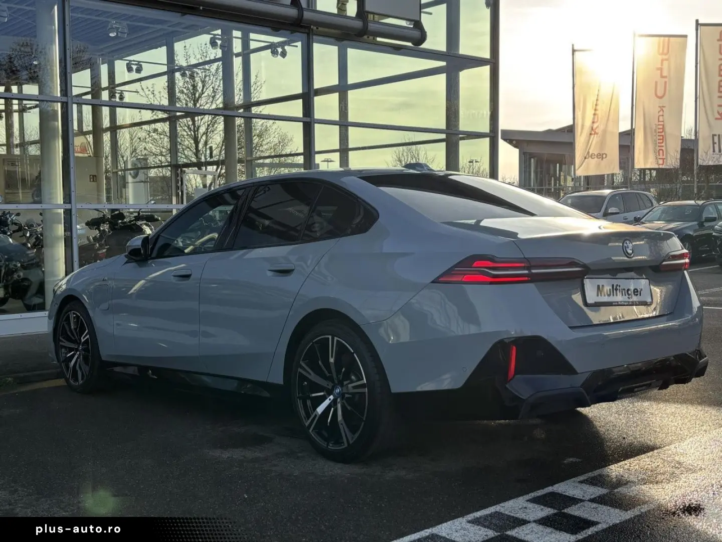 BMW 550e xDr.M Sport ACC SurView HUD Bow Wil.AHK 20