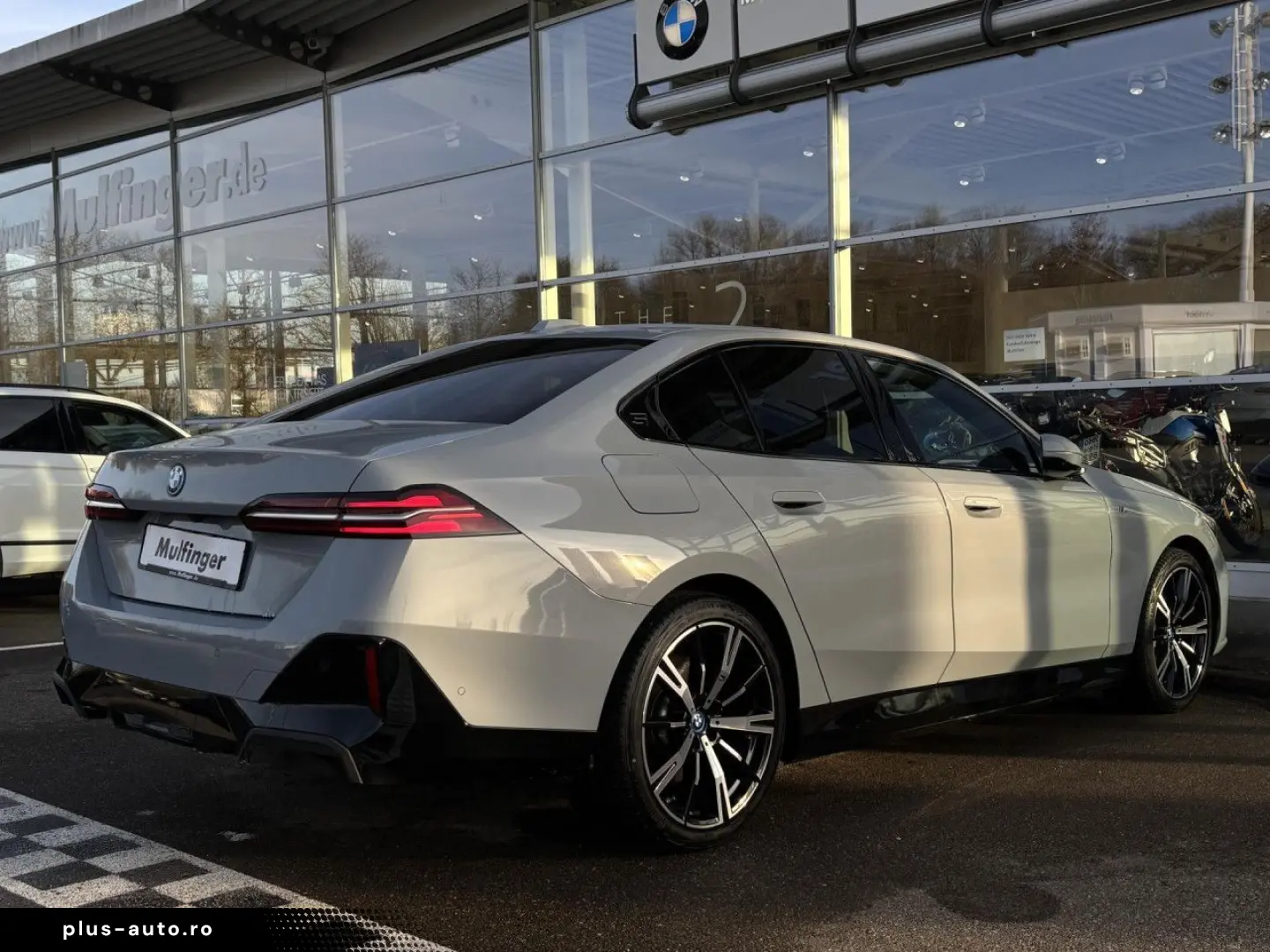 BMW 550e xDr.M Sport ACC SurView HUD Bow Wil.AHK 20