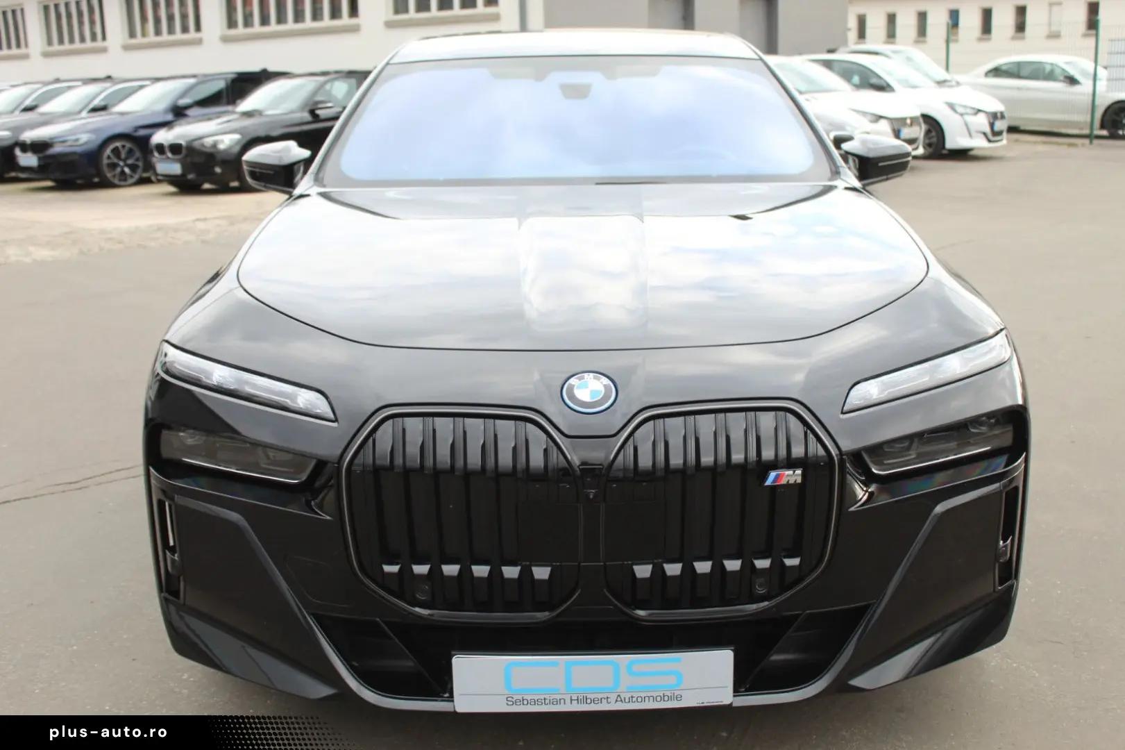 BMW M760e xDrive Bowers&Wilkins High Fond Entertaim.