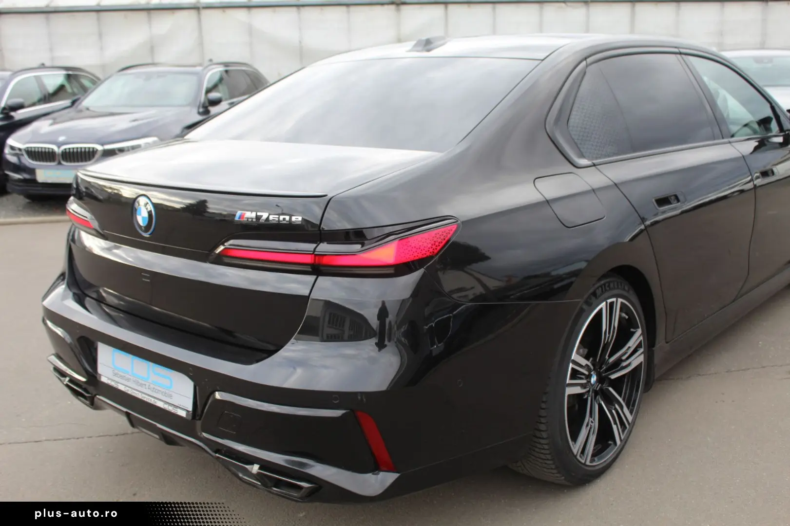 BMW M760e xDrive Bowers&Wilkins High Fond Entertaim.