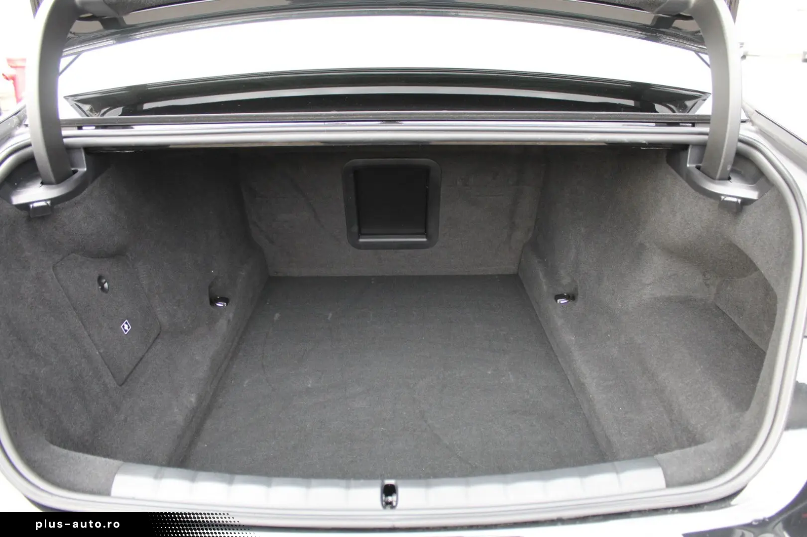 BMW M760e xDrive Bowers&Wilkins High Fond Entertaim.