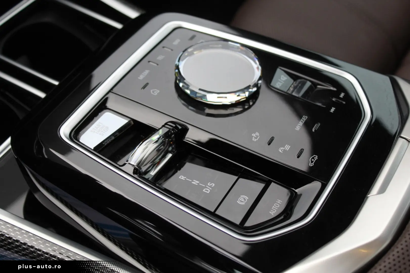 BMW M760e xDrive Bowers&Wilkins High Fond Entertaim.