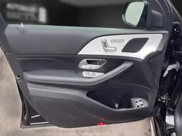 MERCEDES-BENZ GLE 350 e AMG 2x Pano AHK Night 20 LED&hellip;