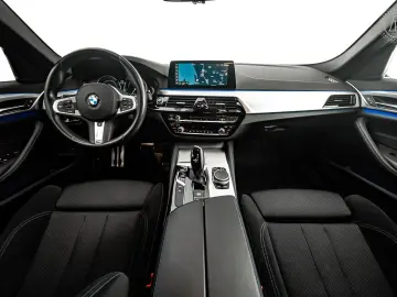 BMW 530e Sedan M-Sport