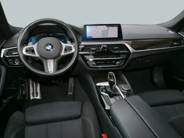 BMW 530 e xDrive M Sport
