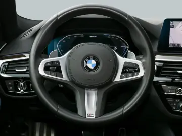 BMW 530 e xDrive M Sport