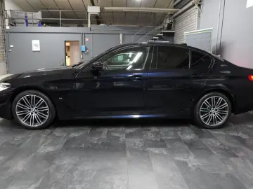 BMW 530 e Limousine M Sport Adaptive LED H&K