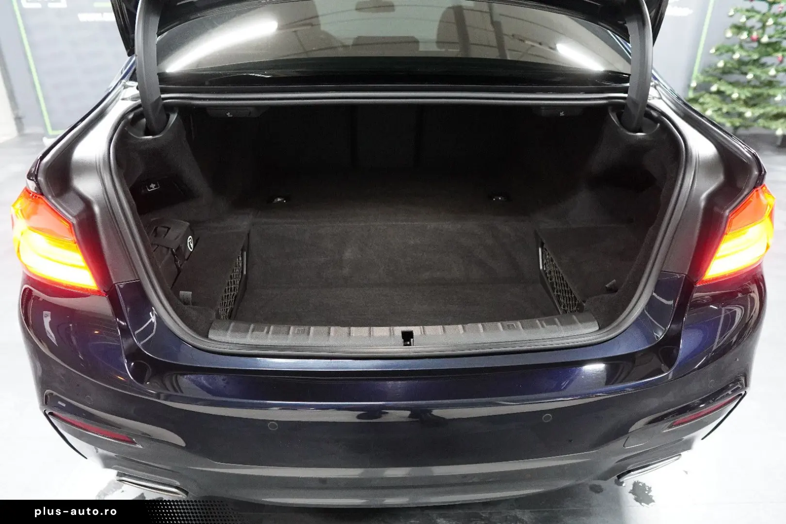 BMW 530 e Limousine M Sport Adaptive LED H&K