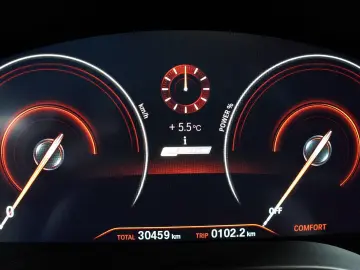 BMW 530 e Limousine M Sport Adaptive LED H&K