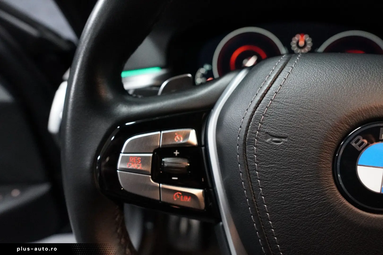 BMW 530 e Limousine M Sport Adaptive LED H&K