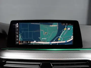 BMW 530 e Limousine M Sport Adaptive LED H&K