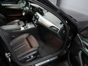 BMW 530 e Limousine M Sport Adaptive LED H&K