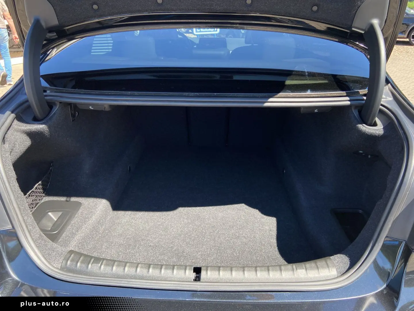 BMW 520i Aut. M Sport   AHK Leder LED SD HuD