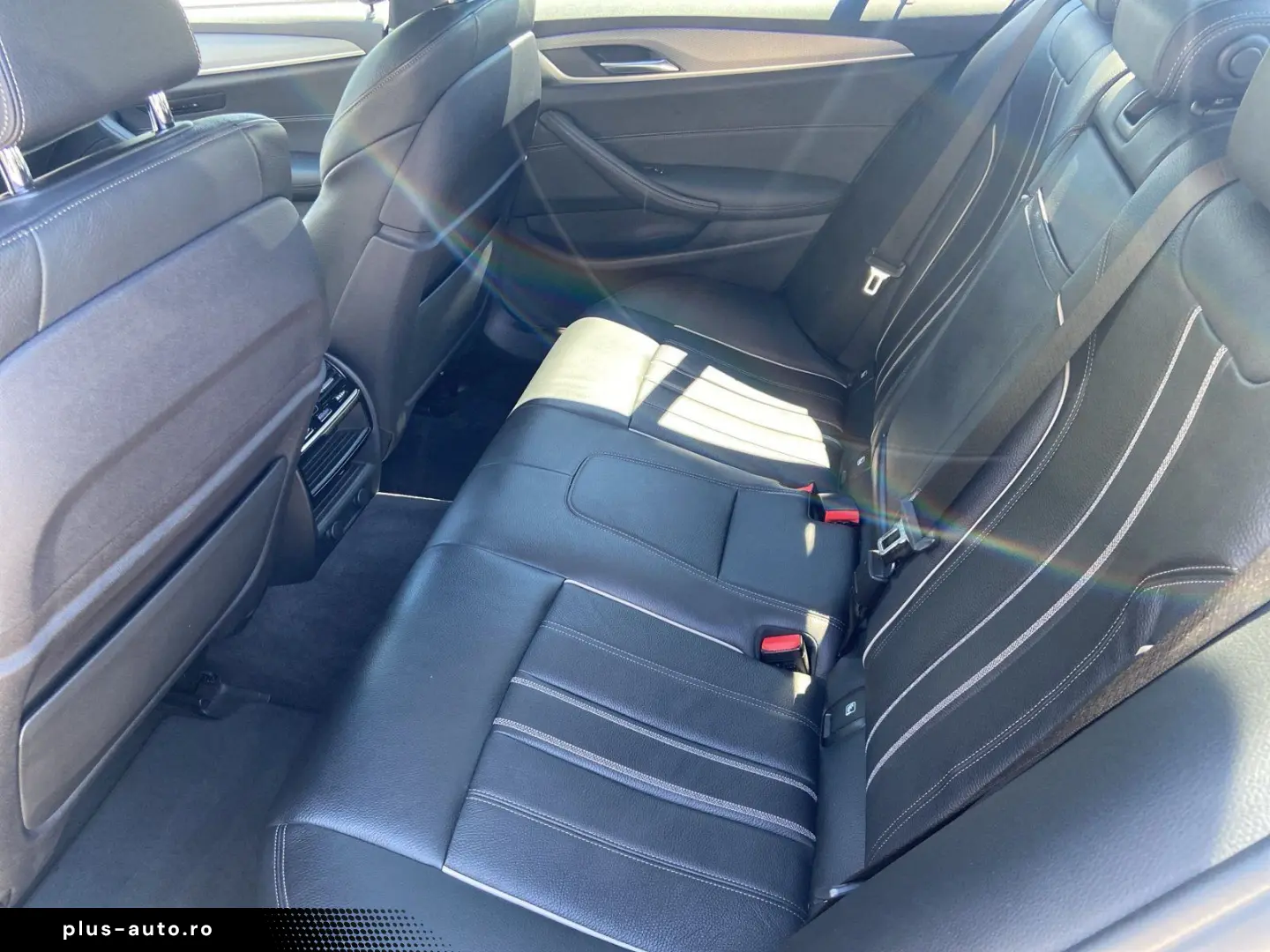 BMW 520i Aut. M Sport   AHK Leder LED SD HuD