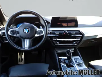 BMW 520 i Lim MSPORT HUD ADPT.LED KAMERA PARK-ASSIST
