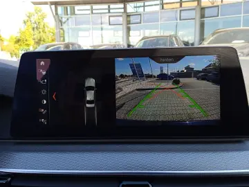 BMW 520 i Lim MSPORT HUD ADPT.LED KAMERA PARK-ASSIST
