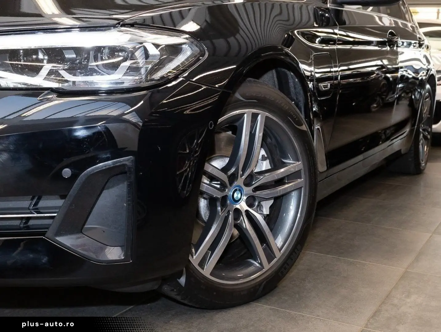 BMW 530e A Head-Up HiFi DAB WLAN Komfortzg. Shz PDC