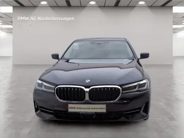 BMW 530e Limousine Navi Kamera LED Sitzheizung