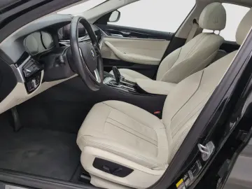 BMW 530e Limousine Navi Kamera LED Sitzheizung