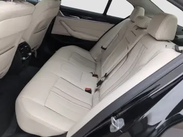 BMW 530e Limousine Navi Kamera LED Sitzheizung