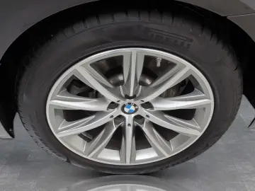 BMW 530e Limousine Navi Kamera LED Sitzheizung