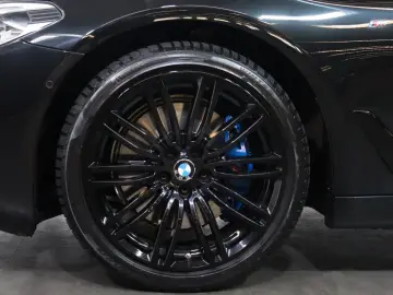 BMW 530i Lim. M-Sport  SHADOW VCOCKPIT KAM ALCANTARA