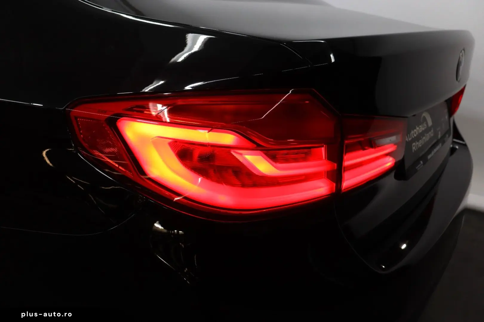 BMW 530i Lim. M-Sport  SHADOW VCOCKPIT KAM ALCANTARA