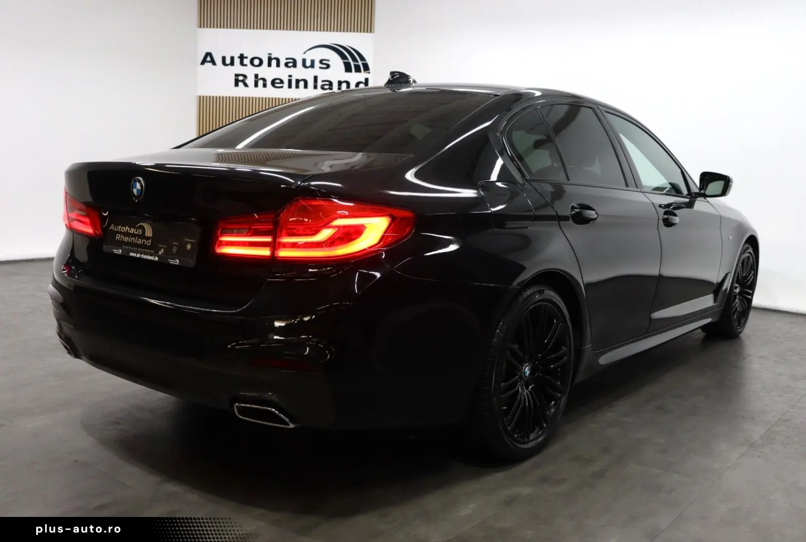 BMW 530i Lim. M-Sport  SHADOW VCOCKPIT KAM ALCANTARA
