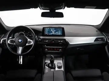 BMW 530i Lim. M-Sport  SHADOW VCOCKPIT KAM ALCANTARA