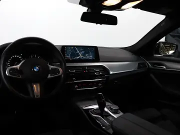 BMW 530i Lim. M-Sport  SHADOW VCOCKPIT KAM ALCANTARA